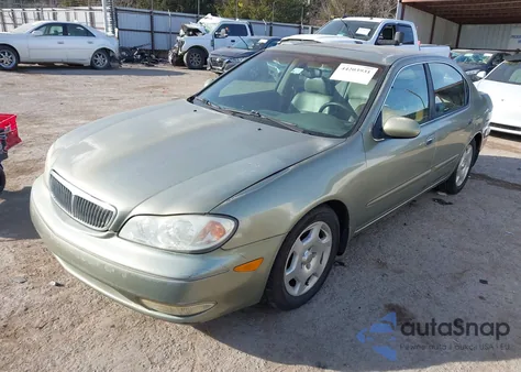 2001 Infiniti I30 Luxury z USA, uszkodzony, nr VIN JNKCA31A11T011493